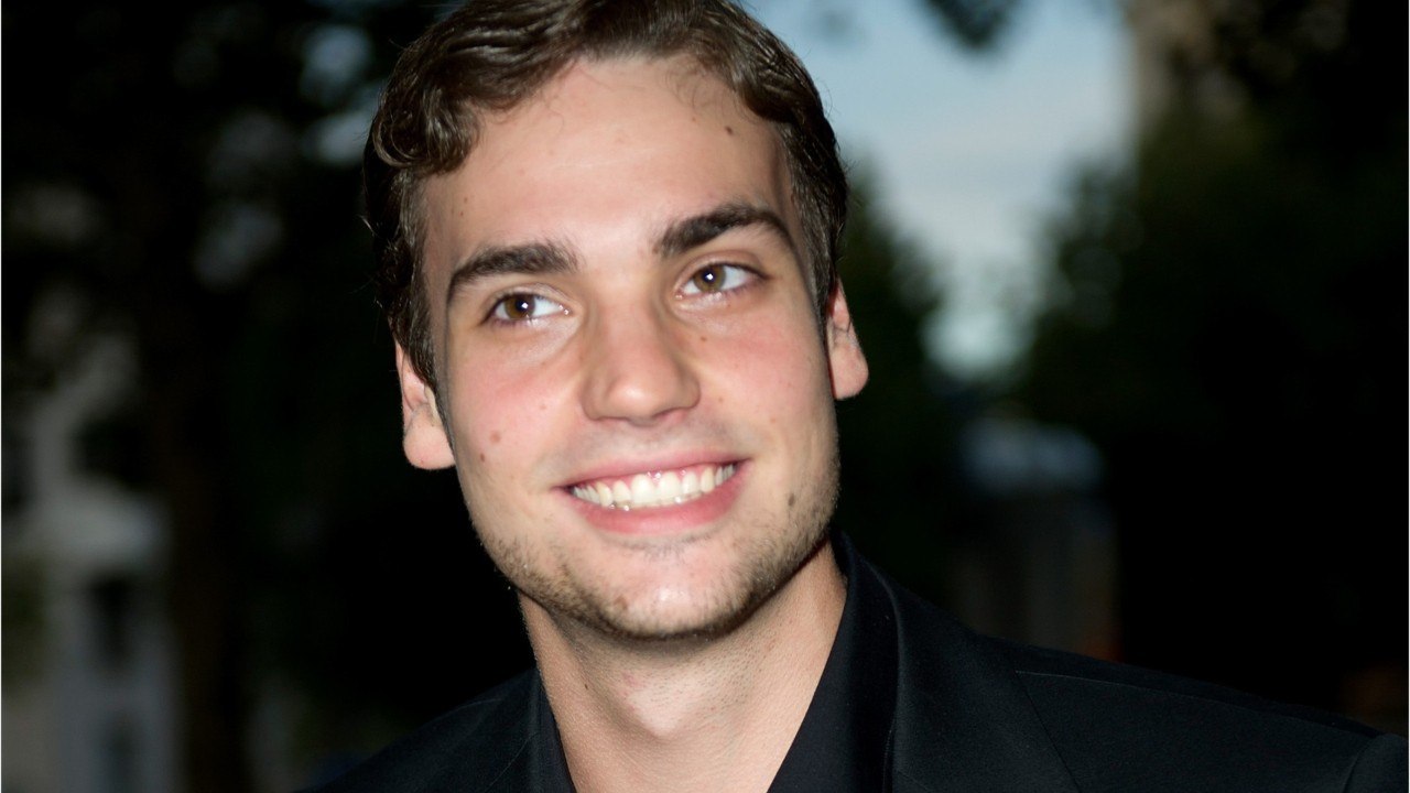 VOICI - Qui est Valentin Montand, l’unique enfant d’Yves Montand ?