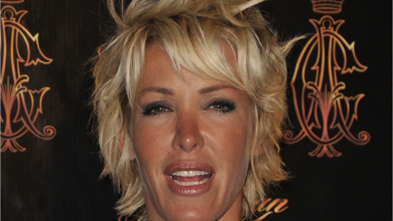 VOICI : Ophélie Winter rend un hommage bouleversant à Bernard Tapie