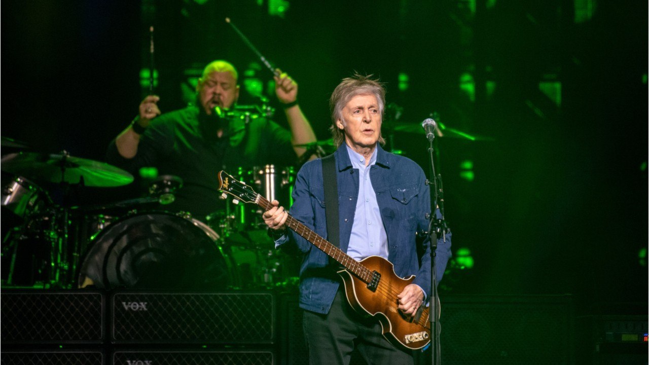 VOICI : PHOTO Paul McCartney : son délicat message pour l’anniversaire de John Lennon