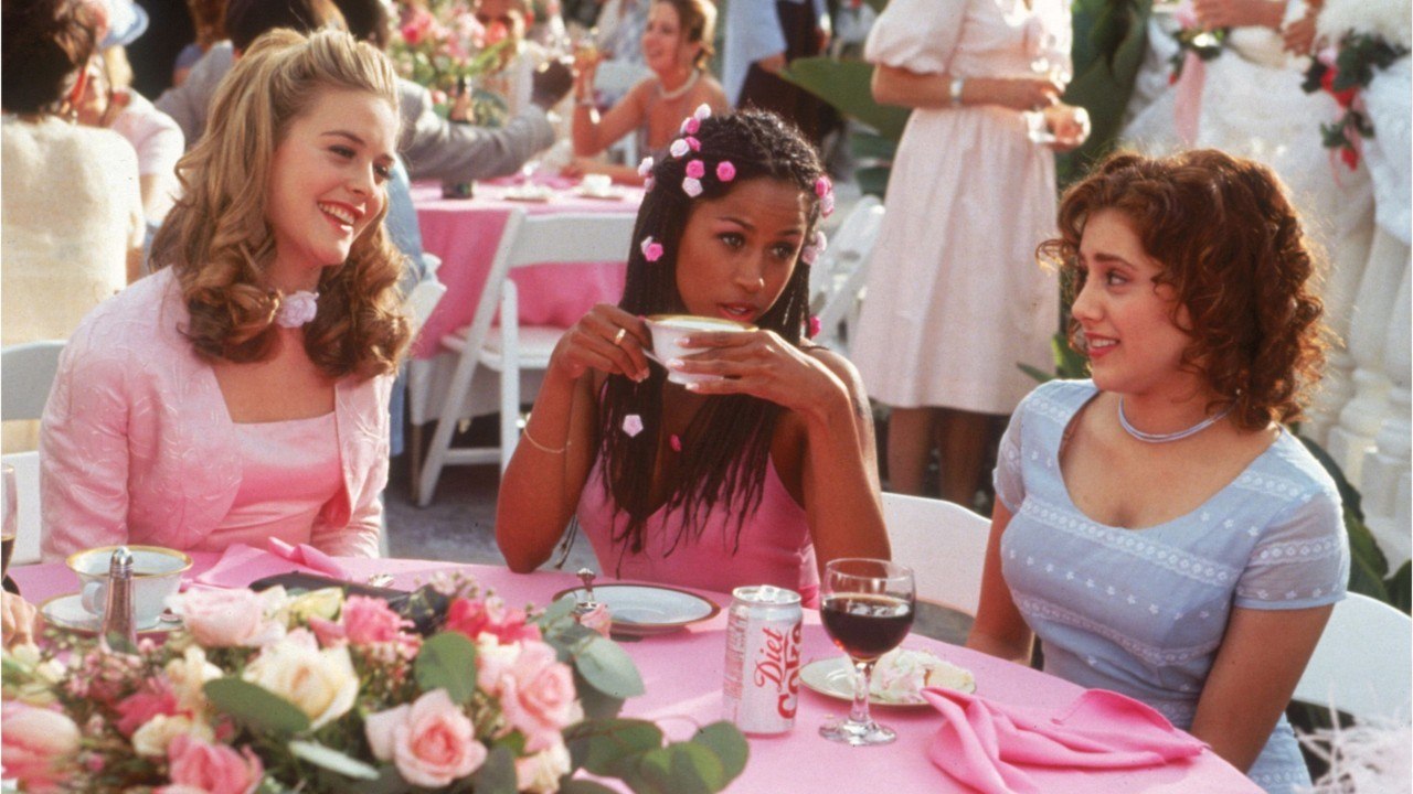 VOICI - Mort de Brittany Murphy : un nouveau documentaire met en lumière la personnalité trouble de son mari Simon Monjack