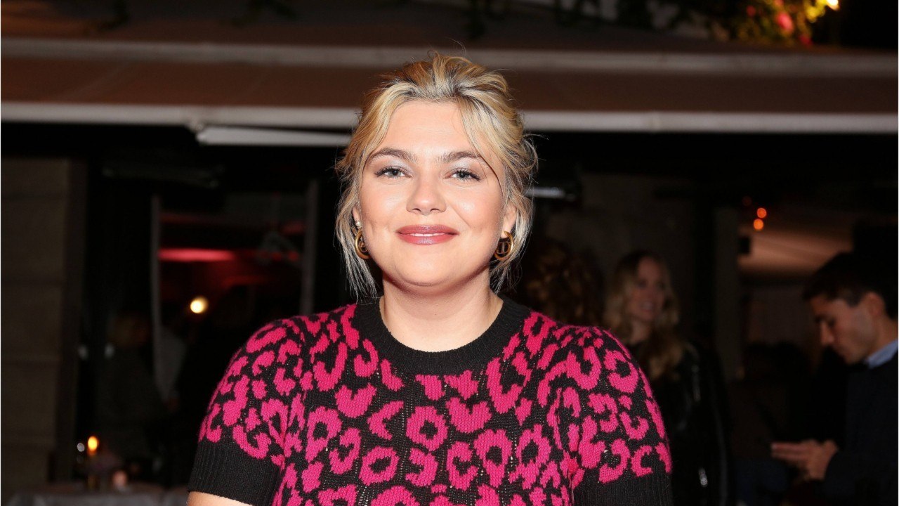 VOICI : "J'ai peur" : Louane stressée de rejoindre le jury de The Voice Kids