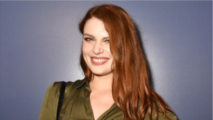 VOICI :  Elodie Frégé : 18 ans après la Star Academy, elle se lance dans un nouveau projet