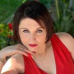 VOICI : Amandine Pellissard (Familles nombreuses) abusée par son oncle, elle a sombré dans la drogue (1)