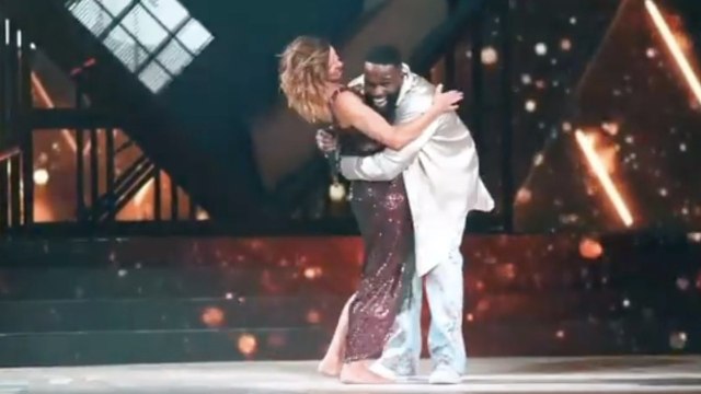VOICI - Danse avec les stars : Tayc attiré par sa partenaire Fauve Hautot ? Il se confie sur leur relation