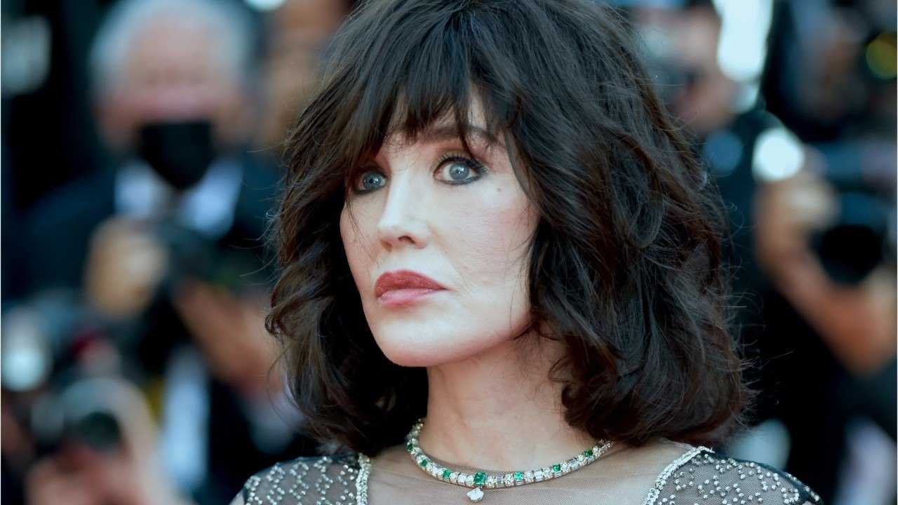VOICI : Isabelle Adjani : son hommage musical et très gênant au regretté François Florent