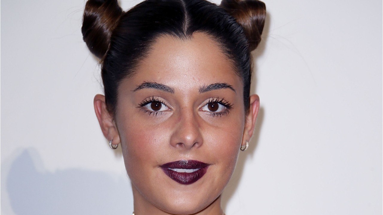 VOICI : Coralie Porrovecchio enceinte : elle est malade et va devoir se faire opérer du cœur