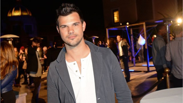 VOICI - Twilight : que devient Taylor Lautner, l'interprète du sexy Jacob Black ?