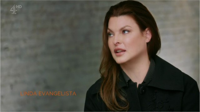 VOICI : Linda Evangelista méconnaissable : défigurée par la chirurgie, le mannequin porte plainte