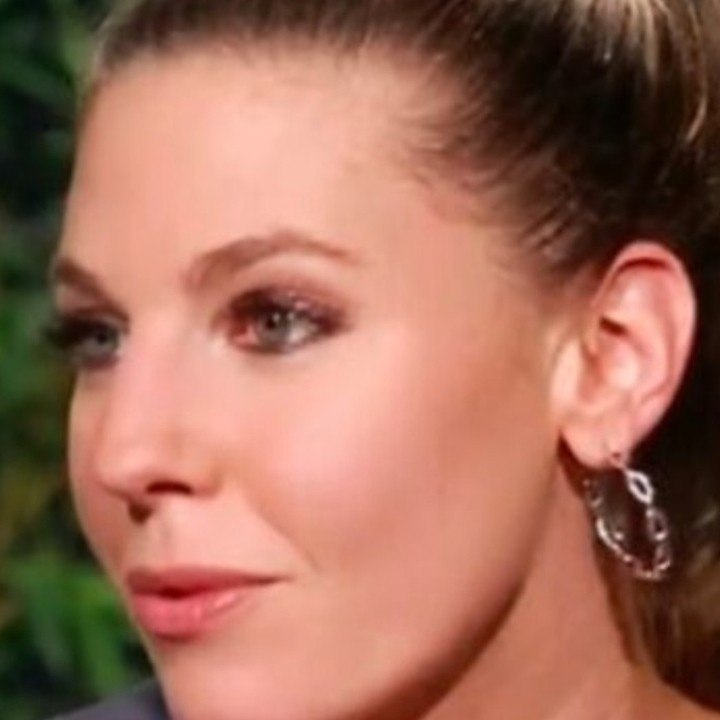 VOICI social Alix (Koh-Lanta) : ses fesses choquent les internautes, elle réplique ! (1)