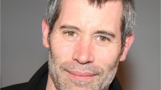 VOICI : Jalil Lespert enlacé par Laeticia Hallyday à Saint-Barth : une première photo de couple publiée sur Instagram