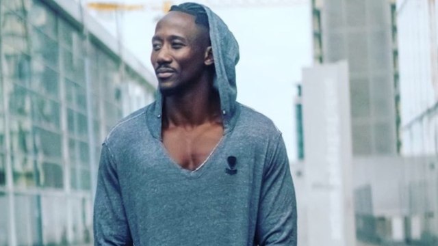 VOICI : Koh-Lanta : Moussa et Inès en froid ? L’ancien aventurier fait le point sur leur relation (1)