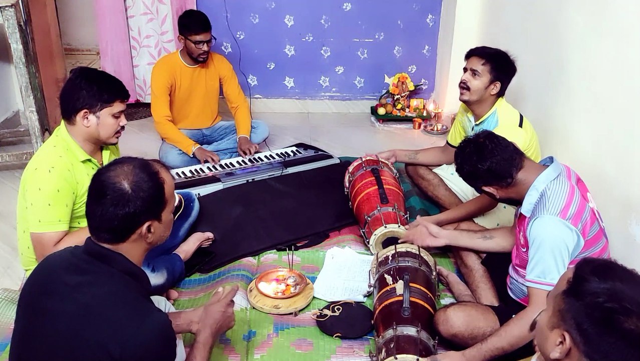 Kokani Bhajan - Roop Pahta Lochani