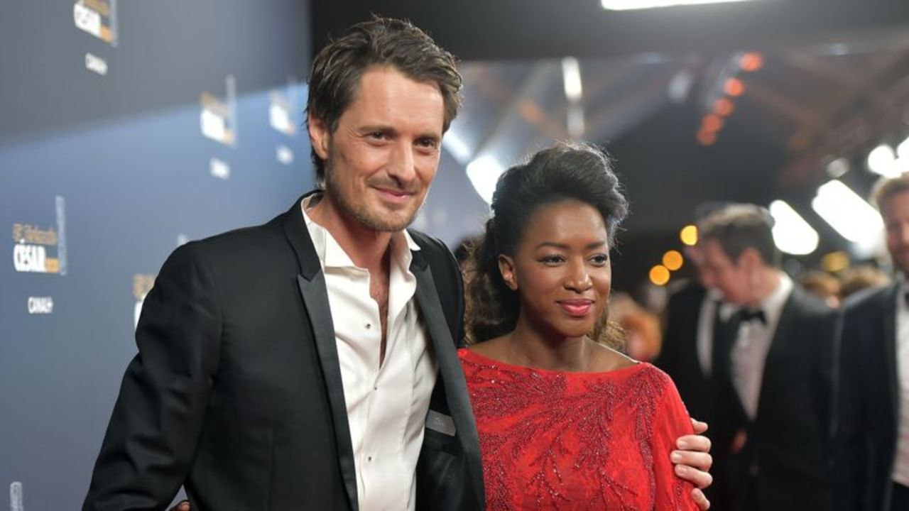 VOICI Vincent Cerutti en manque de sa famille : il dévoile un joli cliché de ses parents et sa soeur