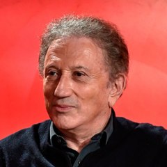 VOICI social - Michel Drucker : un ex-présentateur du 20h de France 2 s'en prend violemment à lui (1)