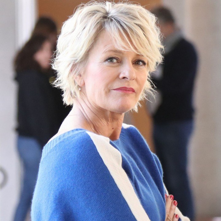 VOICI SOCIAL - Sophie Davant dévoile les "animosités" entre certains acheteurs d'Affaire Conclue (1)