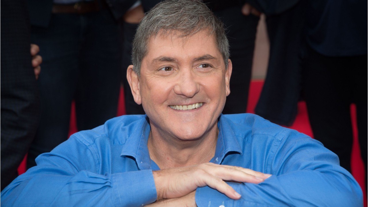 VOICI : Yves Calvi : ce qu'il a négocié auprès de Marc-Olivier Fogiel pour accepter de venir sur BFMTV