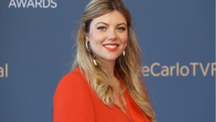 VOICI : Héloïse Martin en couple : la comédienne s'affiche heureuse et amoureuse sur Instagram