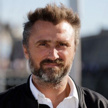 VOICI social : Alexandre Brasseur fait son retour sur Instagram et rend hommage à son père, Claude Brasseur (1)