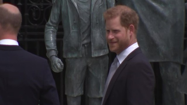 VOICI - Le prince Harry « jeté hors du palais par William à cause de Meghan Markle ? Ce qu'il faut savoir de leur plus grosse dispute