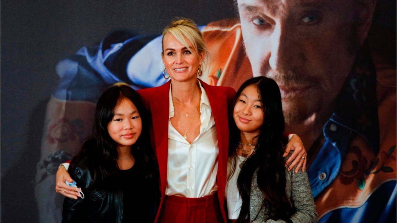 VOICI : PHOTOS Laeticia Hallyday heureuse : découvrez la fête d'anniversaire exceptionnelle de Jade et Joy