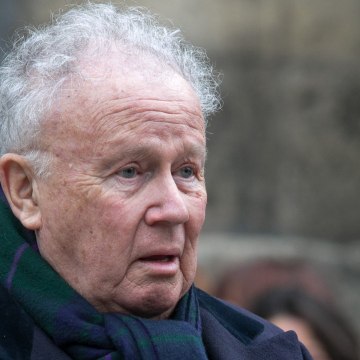 VOICI SOCIAL : Philippe Bouvard : ses propos sur la mort de Coluche qui remettent en question la thèse de l’accident (1)