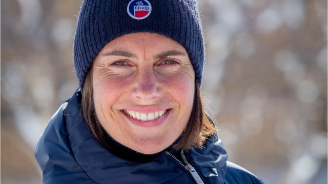 VOICI : Alessandra Sublet prend la pose avec ses parents : sa belle déclaration d’amour pour leurs 49 ans de mariage