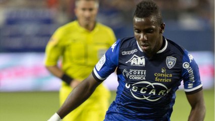 VOICI - Mort du footballeur Christopher Maboulou à l'âge de 30 ans