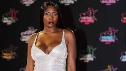 VOICI : Aya Nakamura en couple : elle poste un cliché où elle embrasse son chéri