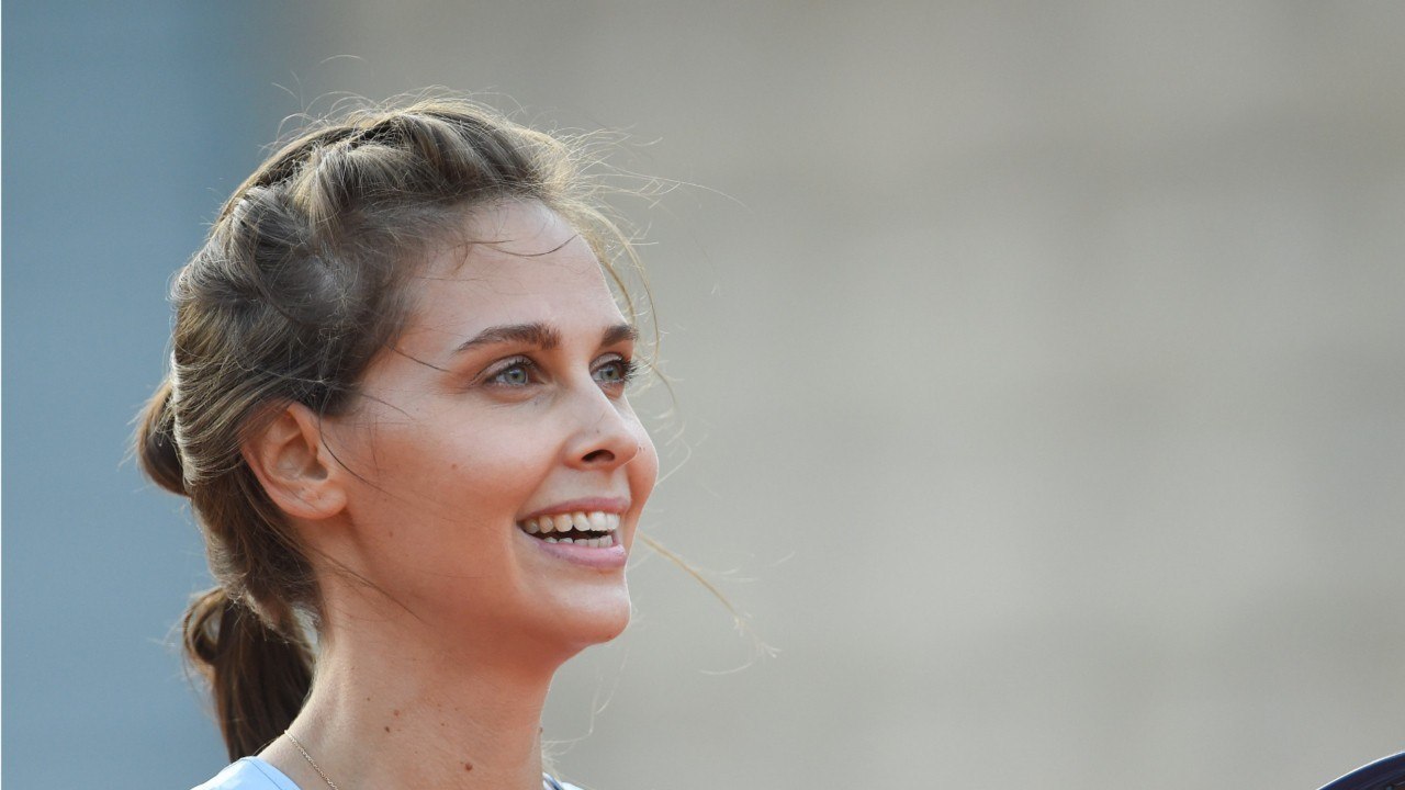 VOICI - PHOTO Ophélie Meunier en vacances : l'animatrice immortalise une sortie bateau avec son fils, les internautes adorent
