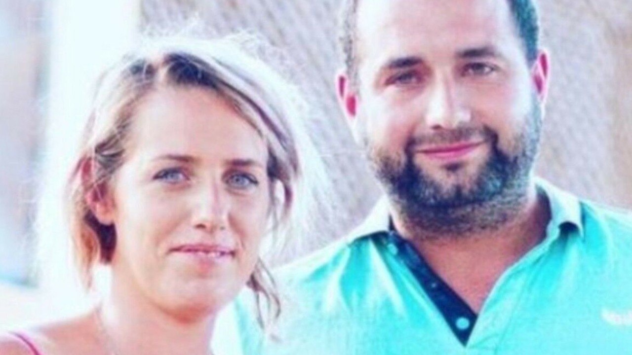 VOICI : Claire (L'amour est dans le pré) enceinte : l'agricultrice évoque sa grossesse difficile