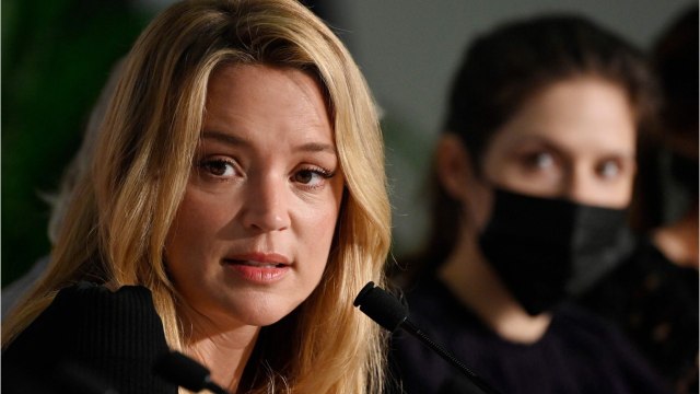 Voici - Virginie Efira victime de « blagues très humiliantes : cette remarque déplacée d'un professeur qu'elle n'a pas oubliée