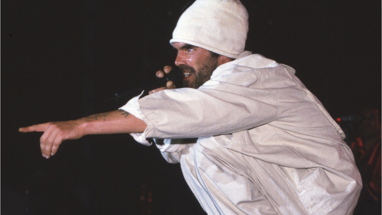 Voici - Pierpoljak : que devient le chanteur de Je sais pas jouer ? (1)