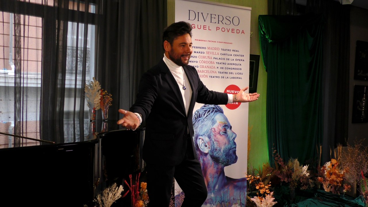 Miguel Poveda: Ni ha visto el documental de Lola Flores ni sabía de los contenedores de Rocío Jurado