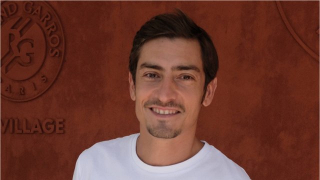 VOICI : Claude (Koh-Lanta, La Légende) blessé au pied : l’aventurier donne de ses nouvelles