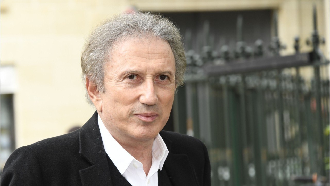 VOICI - Michel Drucker hospitalisé : l’animateur a subi une opération du cœur