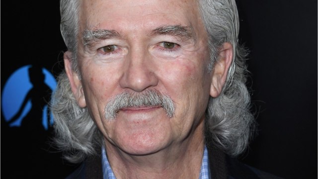 VOICI - Patrick Duffy en couple : comment il est tombé amoureux de sa nouvelle compagne Linda Purl