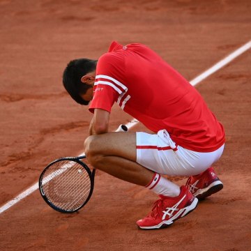 VOICI social - Stéfanos Tsitsipás : ses gros sous-entendus sur Novak Djokovic lui valent de lourdes critiques (1)