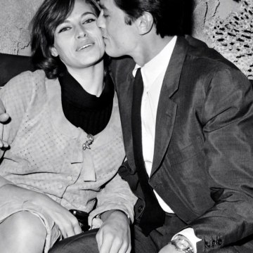 VOICI - SOCIAL Obsèques de Nathalie Delon : pourquoi Alain Delon était absent