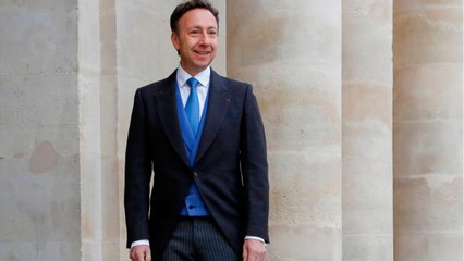 VOICI- Stéphane Bern endetté ? L'animateur évoque le « puits sans fond " de ses dépenses