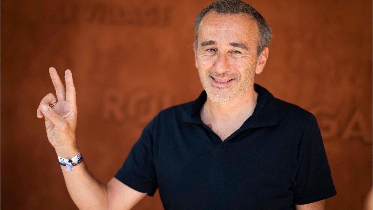 VOICI - Elie Semoun : son très beau geste pour les Belges sinistrés par les violentes inondations