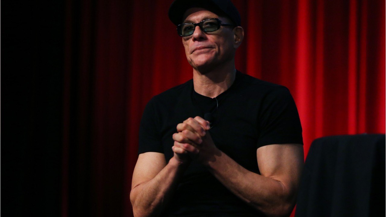 VOICI : Jean-Claude Van Damme en veut-il à Thierry Ardisson pour l’interview qui l’a ridiculisé ?