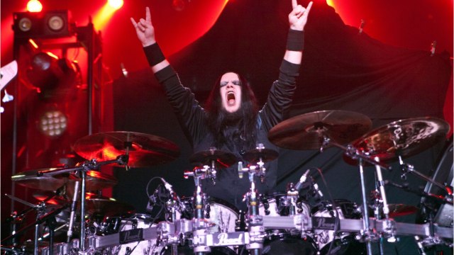 VOICI : Mort de Joey Jordison : le batteur et co-fondateur du groupe Slipknot est décédé à 46 ans