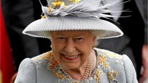 VOICI : Elizabeth II : pour la première fois, elle ouvre les portes du palais de Buckingham au public