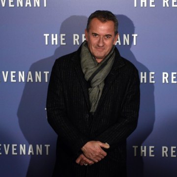 VOICI SOCIAL - Christophe Dechavanne répond au texte polémique de Nicolas Bedos sur le port du masque (1)