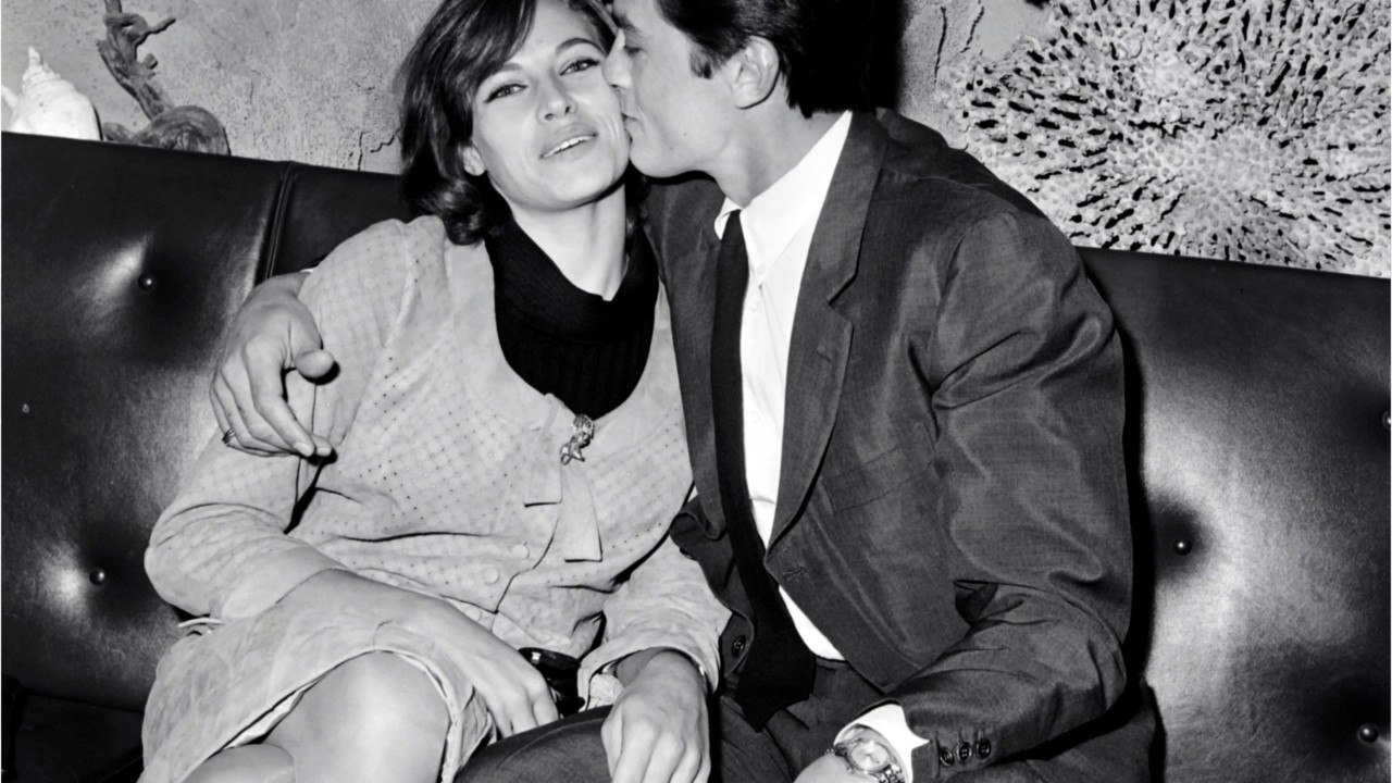 VOICI - Obsèques de Nathalie Delon : pourquoi Alain Delon était absent