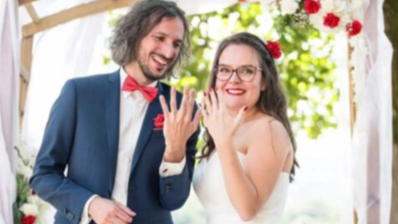 VOICI : Les 12 coups de midi : Jean-Luc Reichmann dévoile des photos du mariage de Xavier