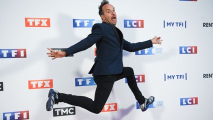 VOICI - Jarry : l'humoriste se confie sur sa mauvaise expérience avec les applications de rencontres