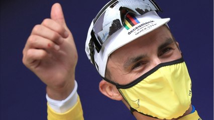 VOICI :  Tour de France 2021 : Julian Alaphilippe fait une tendre déclaration à sa chérie et leur fils Nino après sa victoire