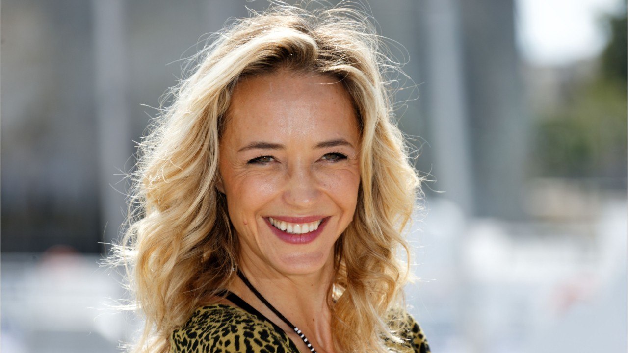 Voici - Hélène de Fougerolles en larmes : ses bouleversantes confidences sur sa fille autiste