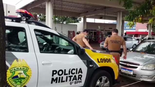 Corpo de homem que foi encontrado morto em posto de combustíveis é recolhido pelo IML